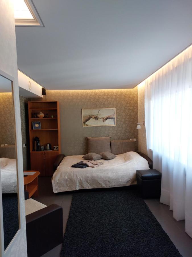 Ohtu Poik Majutus Apartment Parnu Luaran gambar